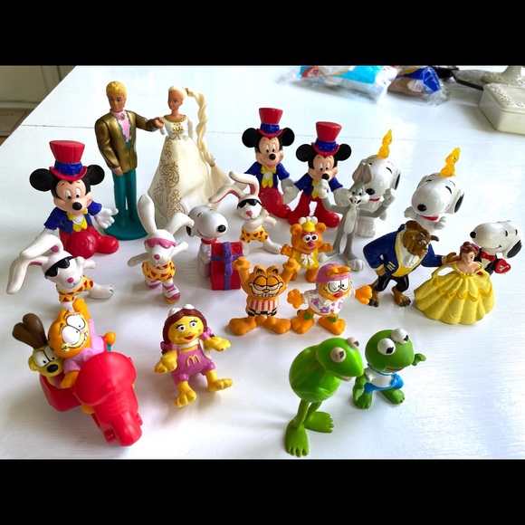 Vintage Minnie Mickey Garfield Kermit Snoopy etc. character figurines - Picture 2 of 7